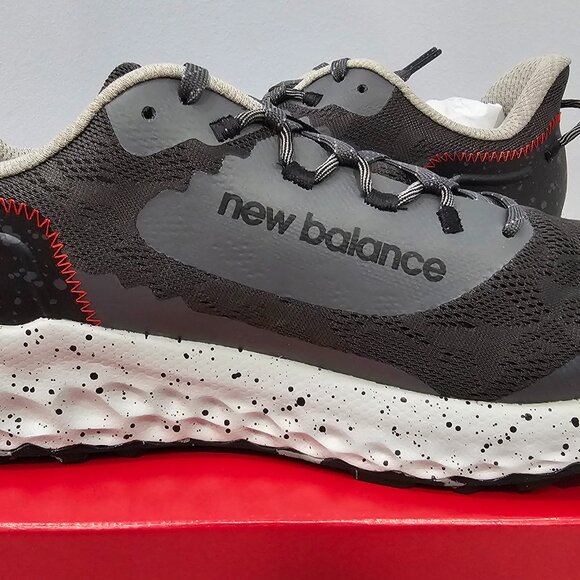 Men's New Balance Fresh Foam Garo Shoes - Picture 2 of 5